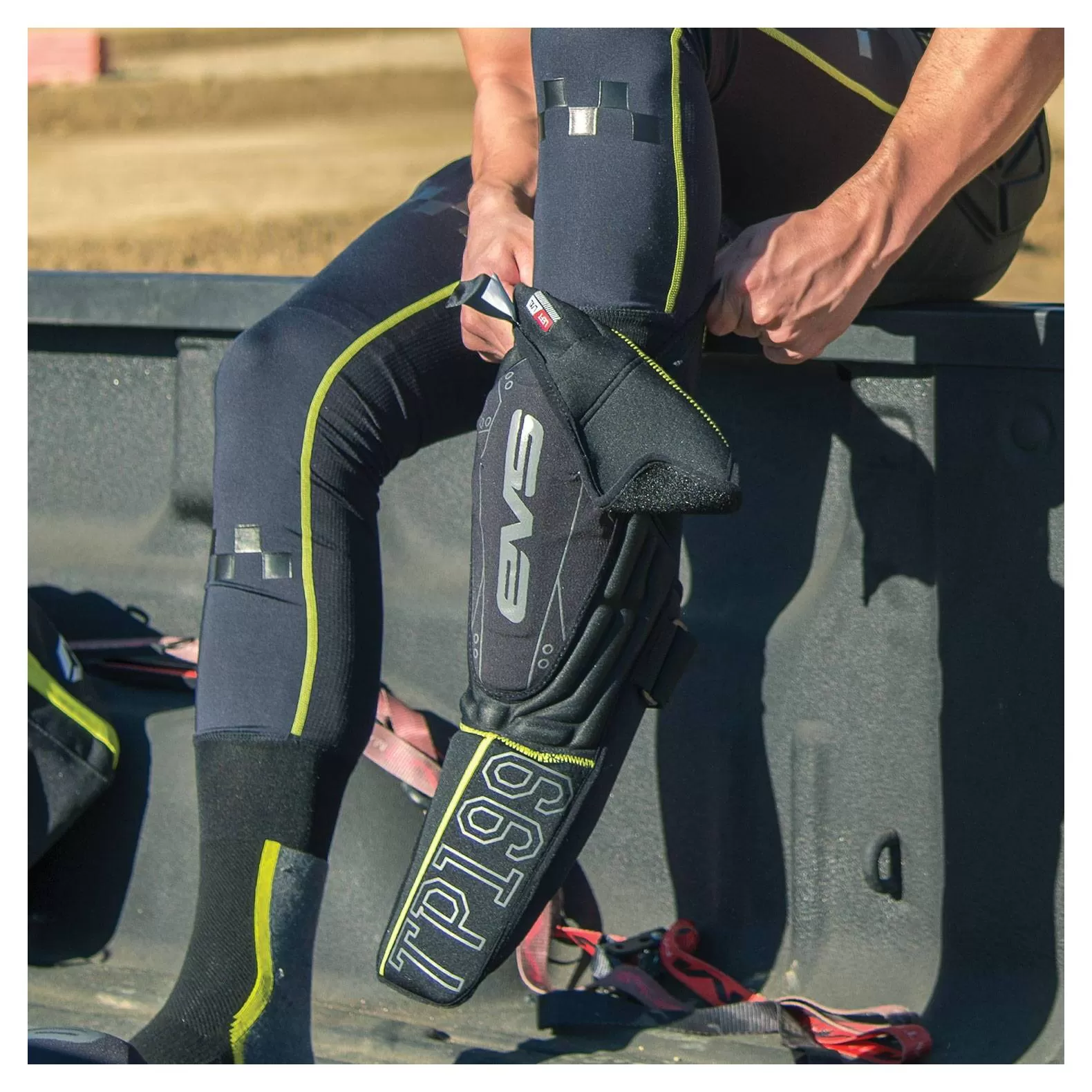 EVS TP 199 Knee / Shin Pads 4 EVS TP 199 Knee / Shin Pads - Image 4