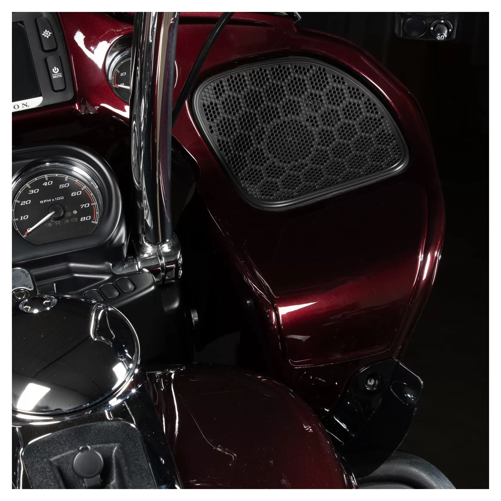 HogWorkz Inner Fairing For Harley Road Glide 2015-2023 7 HogWorkz Inner Fairing For Harley Road Glide 2015-2023 - Image 7