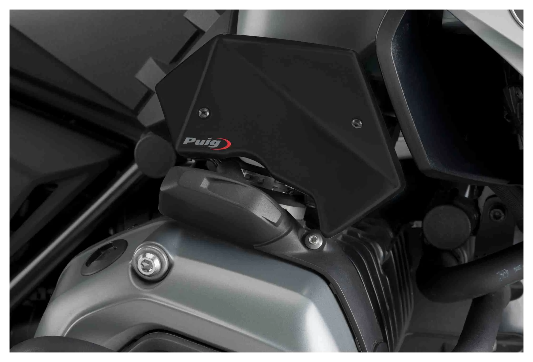 Puig Injector Covers BMW R1200GS / R1250GS / Adventure 3 Puig Injector Covers BMW R1200GS / R1250GS / Adventure - Image 3