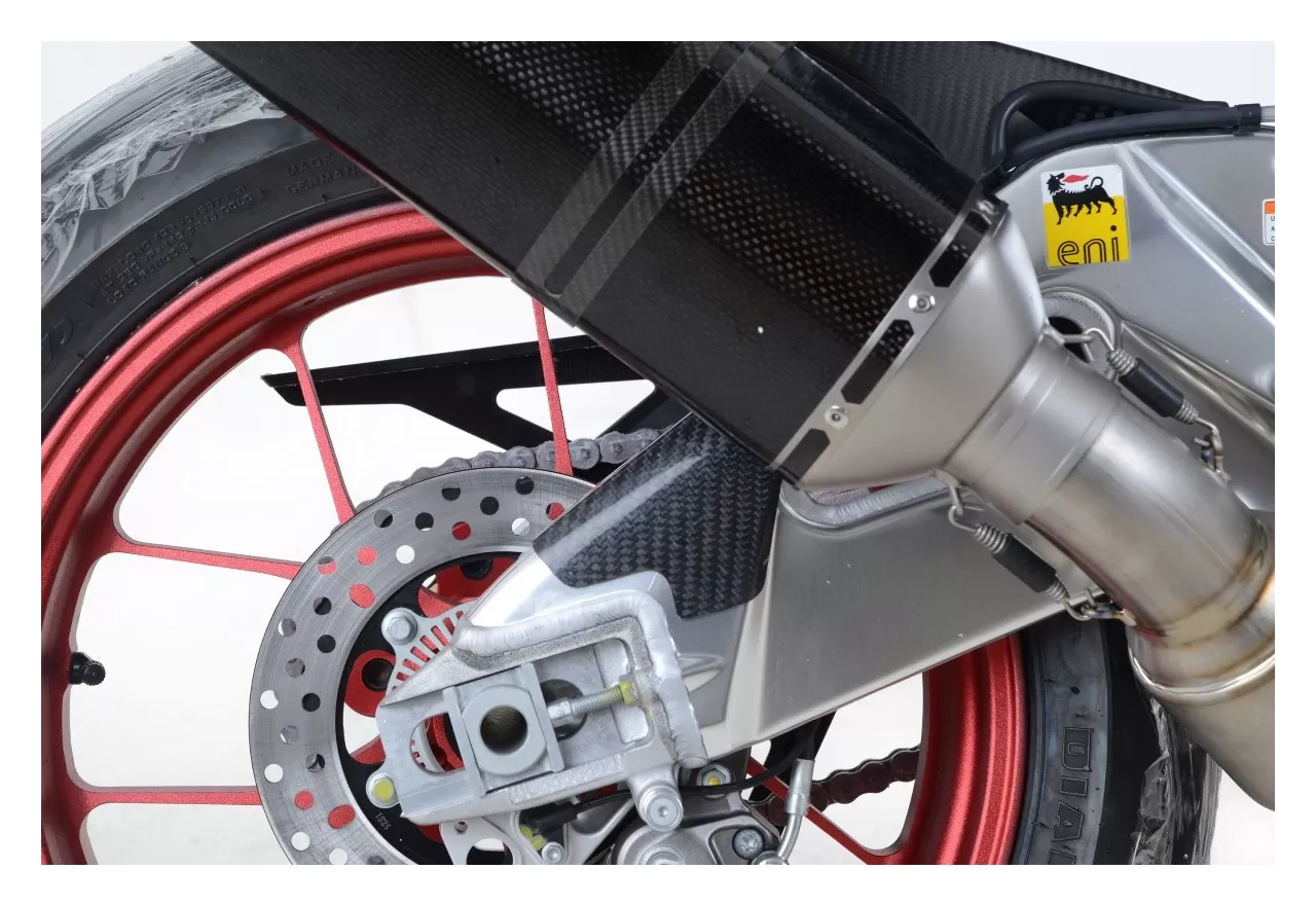 R&G Racing Carbon Fiber Swingarm Guard Aprilia RSV4 / Tuono V4 2015-2021 - Image 7