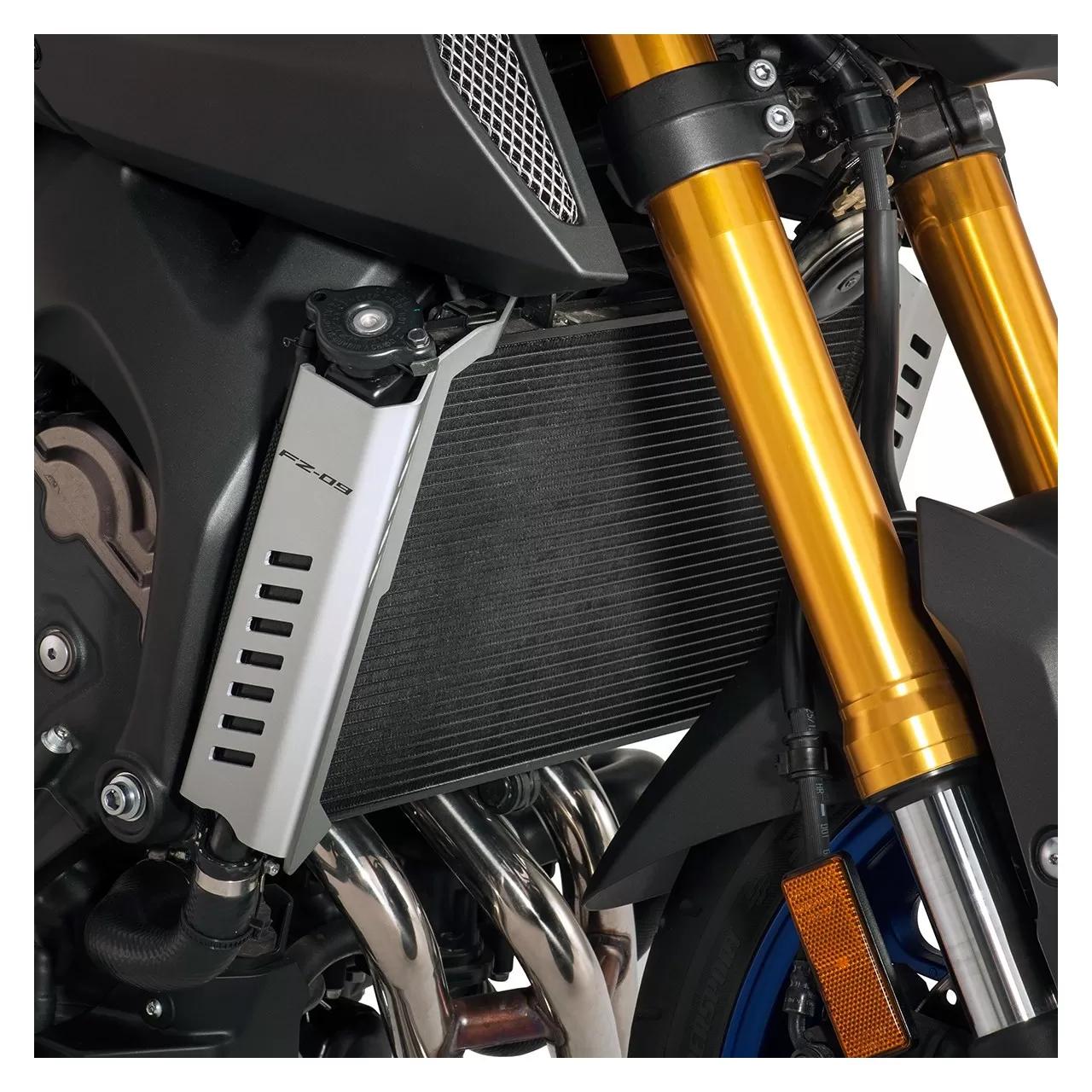Yamaha Radiator Side Covers FZ-09 2014-2016 2 Yamaha Radiator Side Covers FZ-09 2014-2016 - Image 2